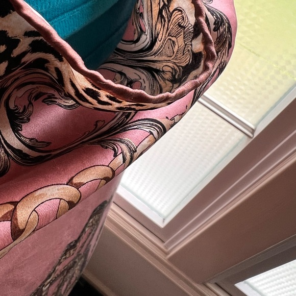 Roberto Cavalli Scarf. 100% Silk. Made in Italy. - Picture 3 of 16